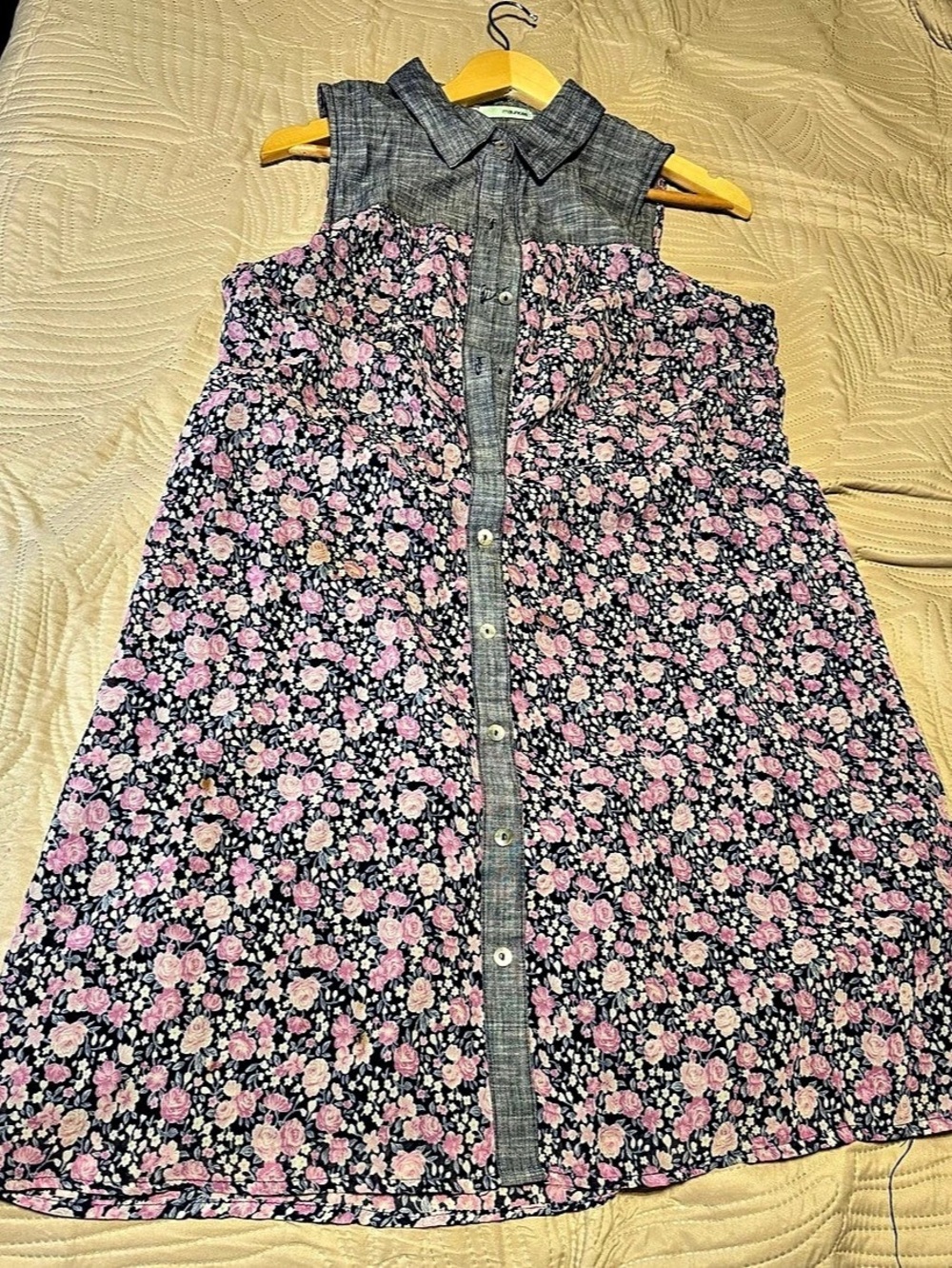 Maurices Floral Mini Dress in Black, Gray & Pink Size Large